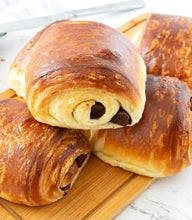 Load image into Gallery viewer, Chocolate croissant
